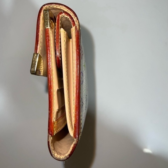 PRICED TO SELL - Louis Vuitton & Murakami Vintage clutch/wallet - Picture 5 of 11